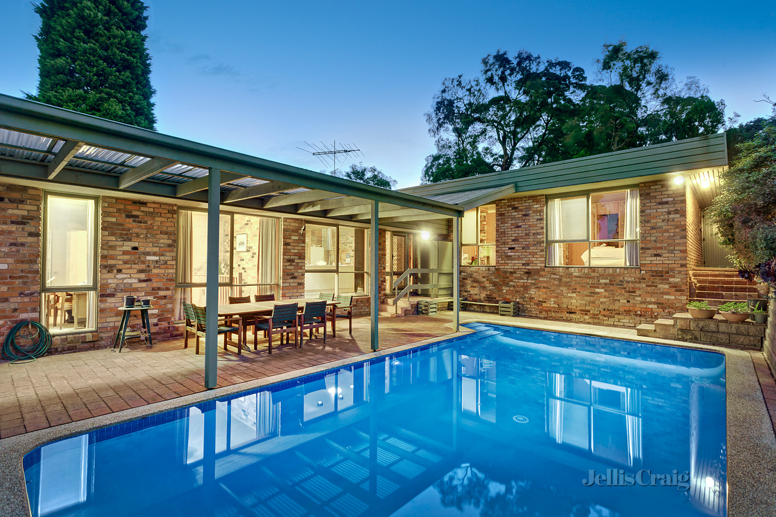 10 Beleura Avenue, Vermont
- Print Image 1