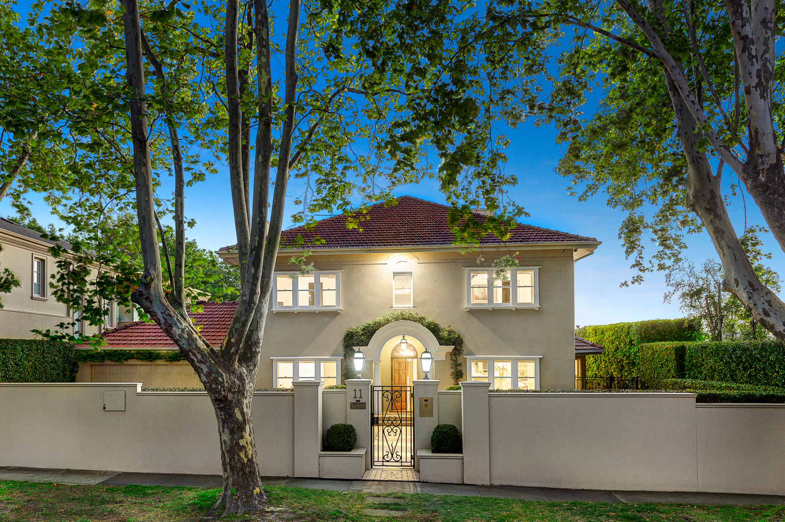 11 Maple Grove, Toorak
- Print Image 1