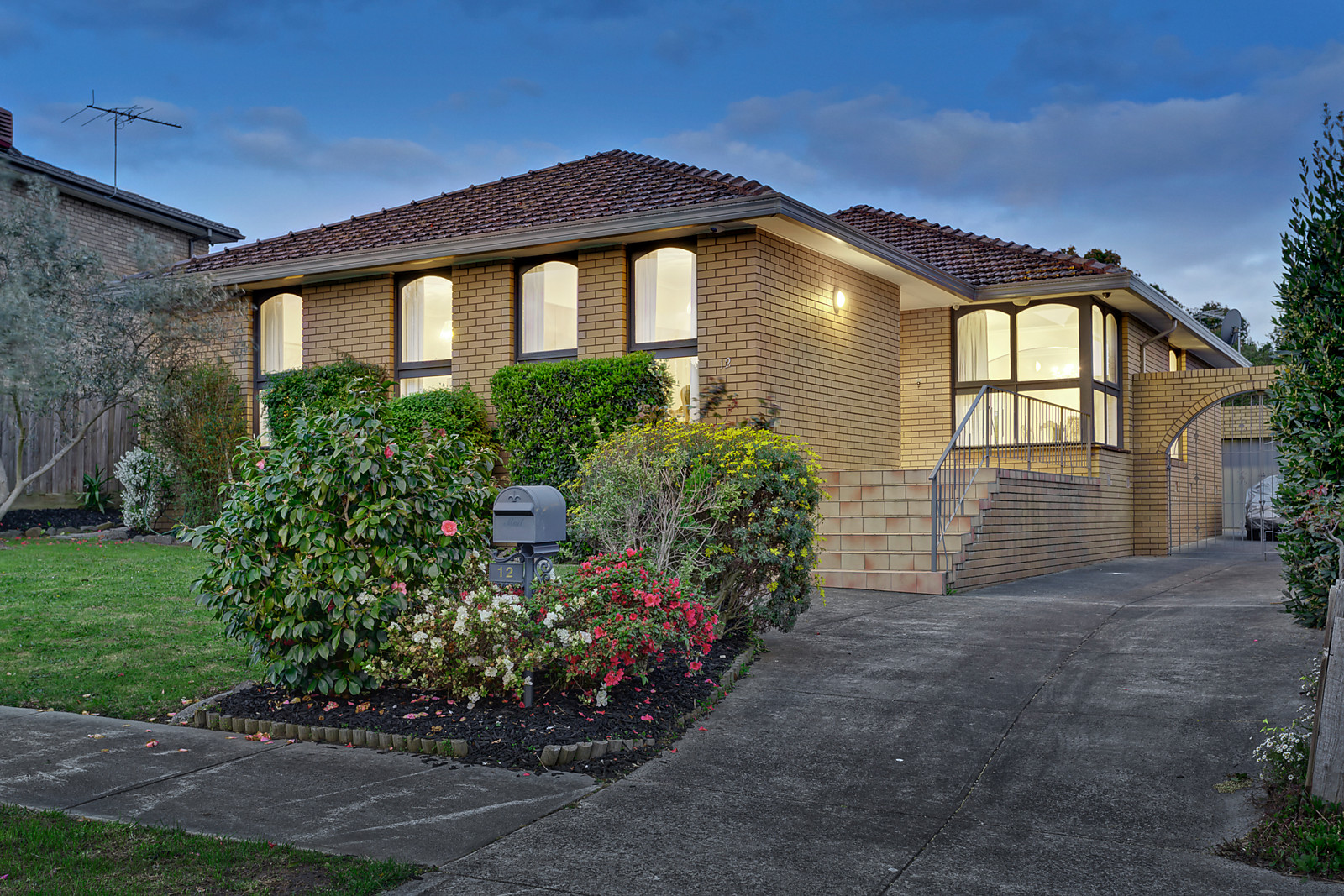12 Gaudion Road, Doncaster East
- Print Image 1