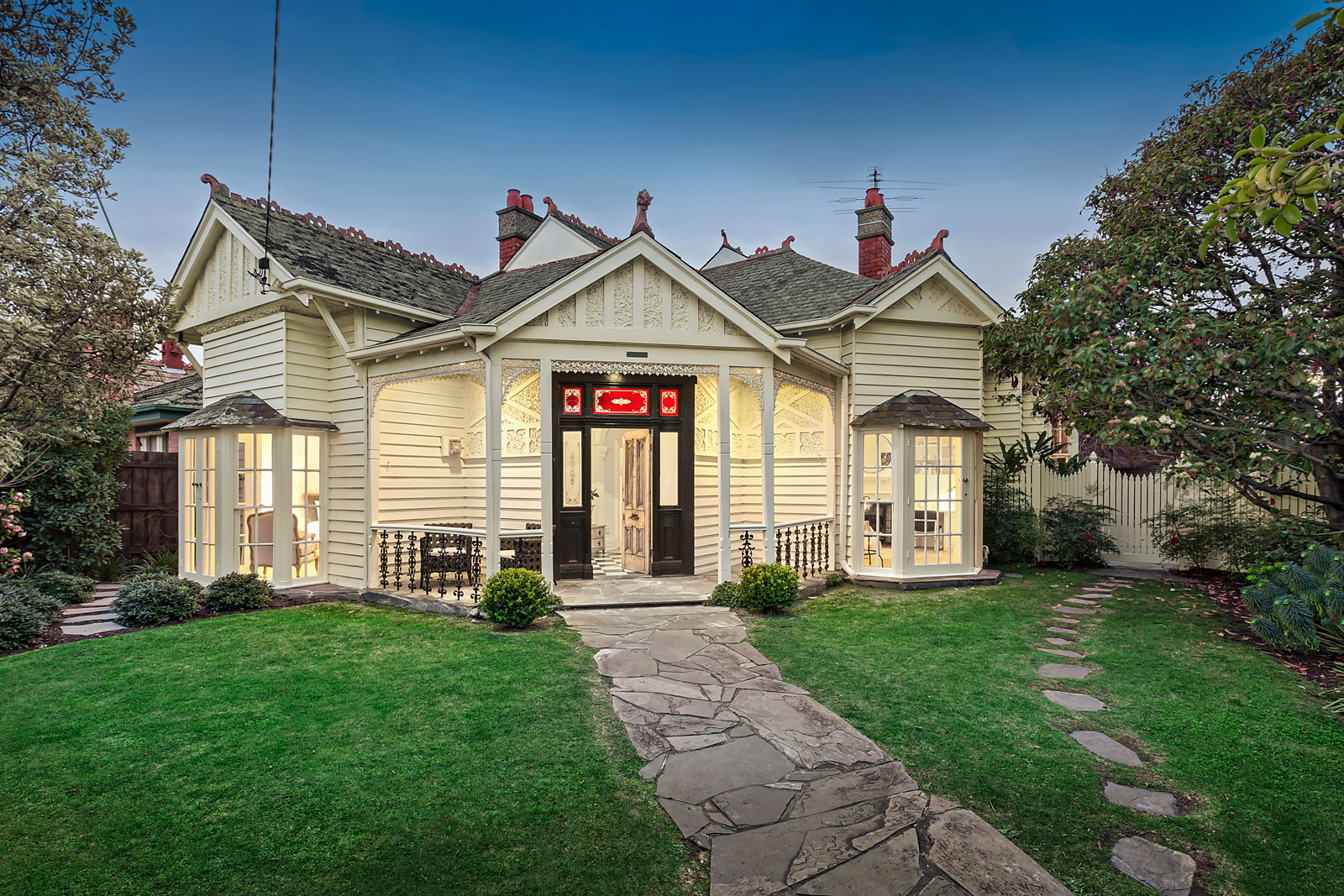 12 Hopetoun Street, Elsternwick
- Print Image 1