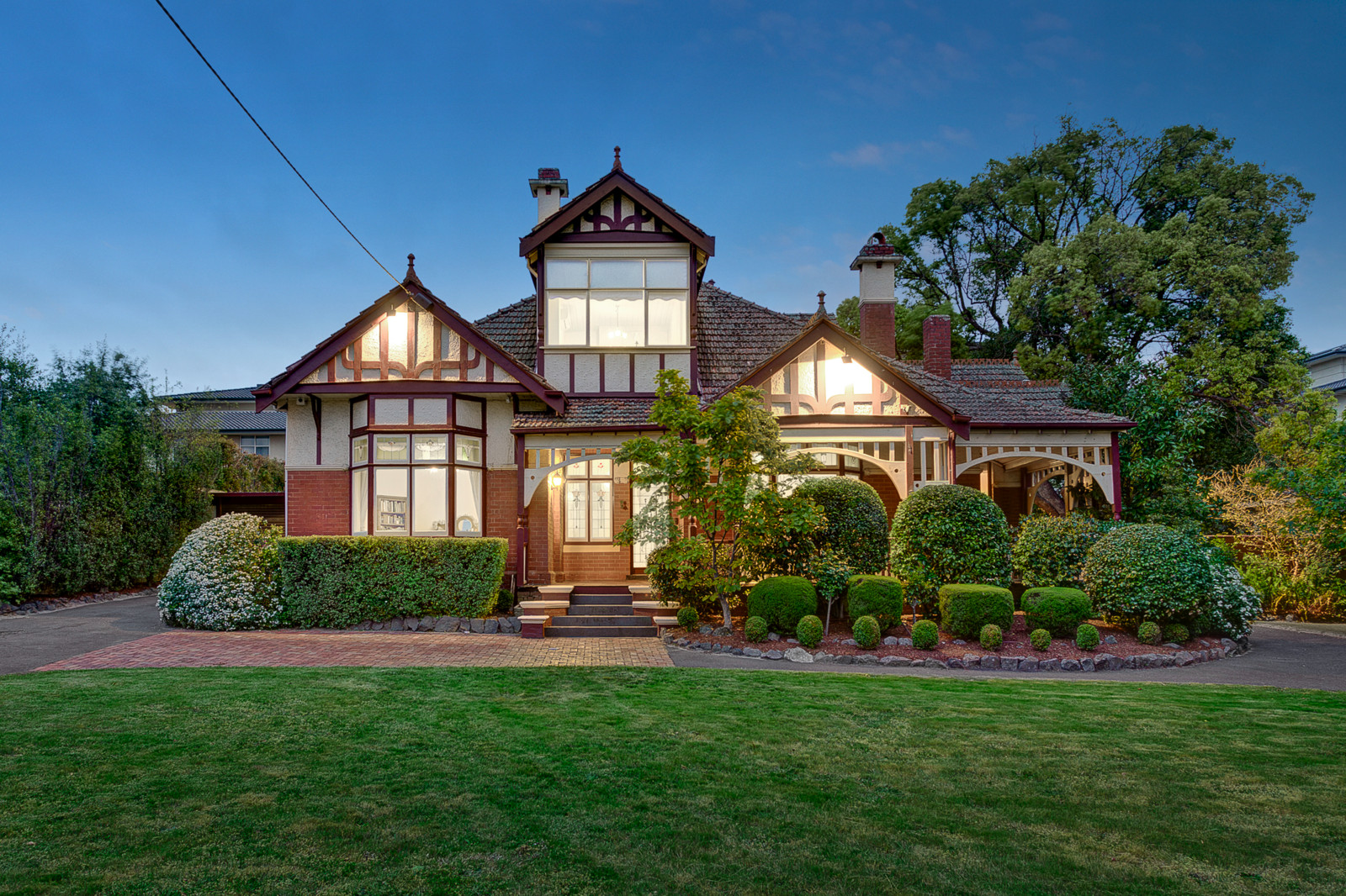 1223 Burke Road, Kew
- Print Image 1