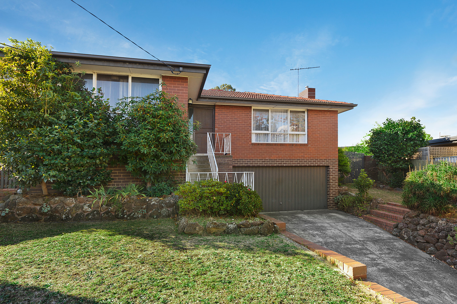 15 Conifer Place, Templestowe Lower - Print Image 1