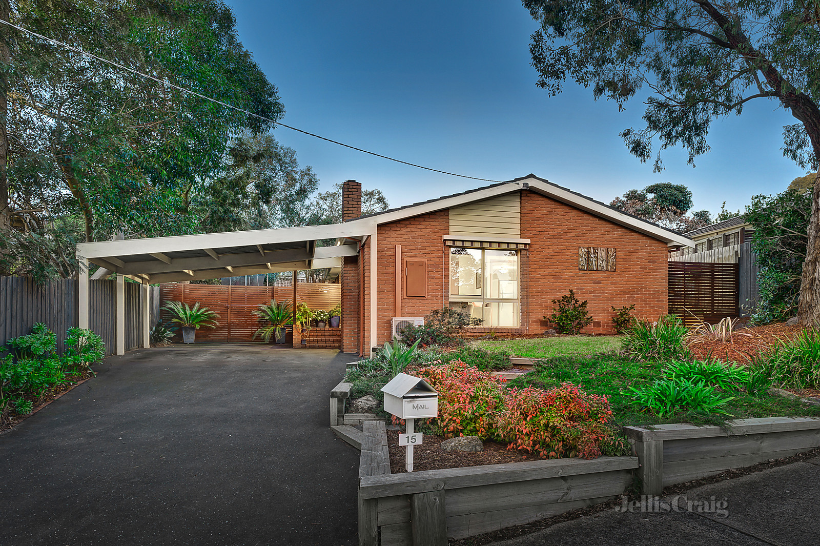 15 Jull Parade, Ringwood North
- Print Image 1