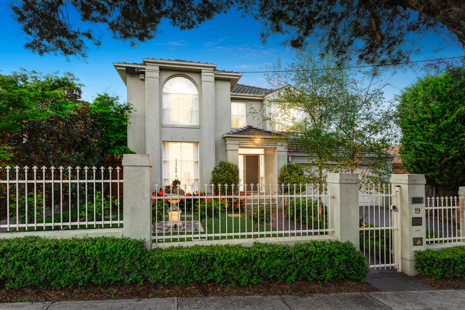 19 Abercrombie Street, Balwyn
- Print Image 1