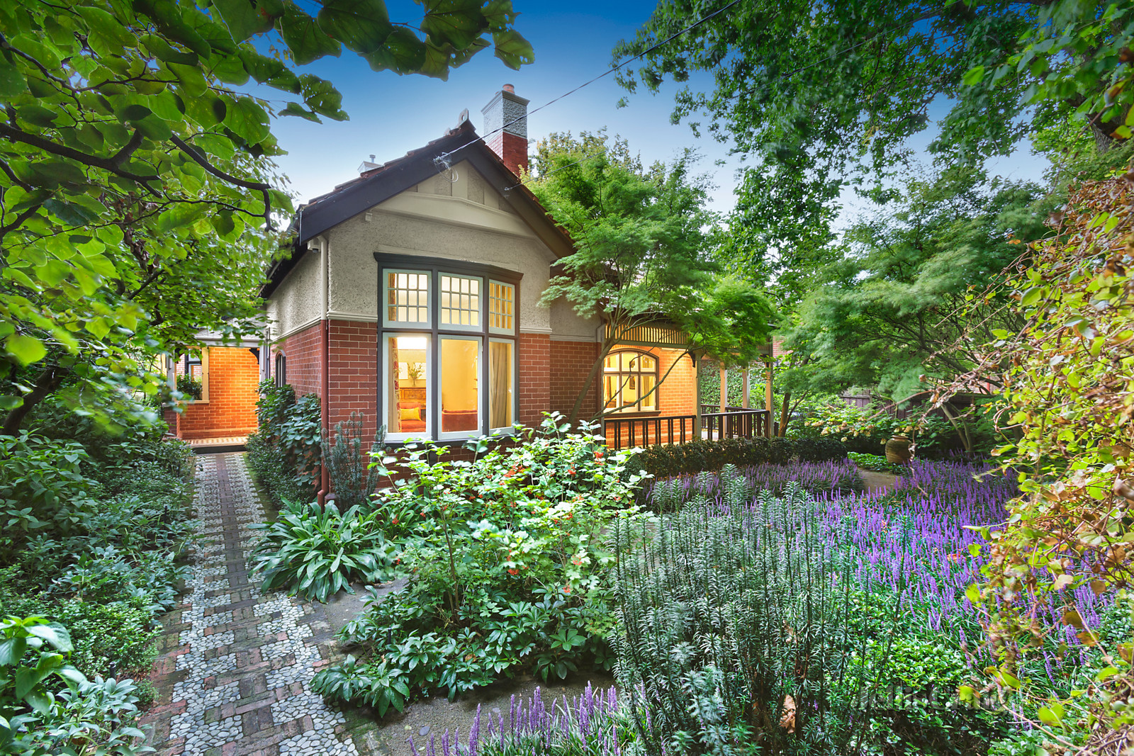 19 Bates Street, Malvern East
- Print Image 1
