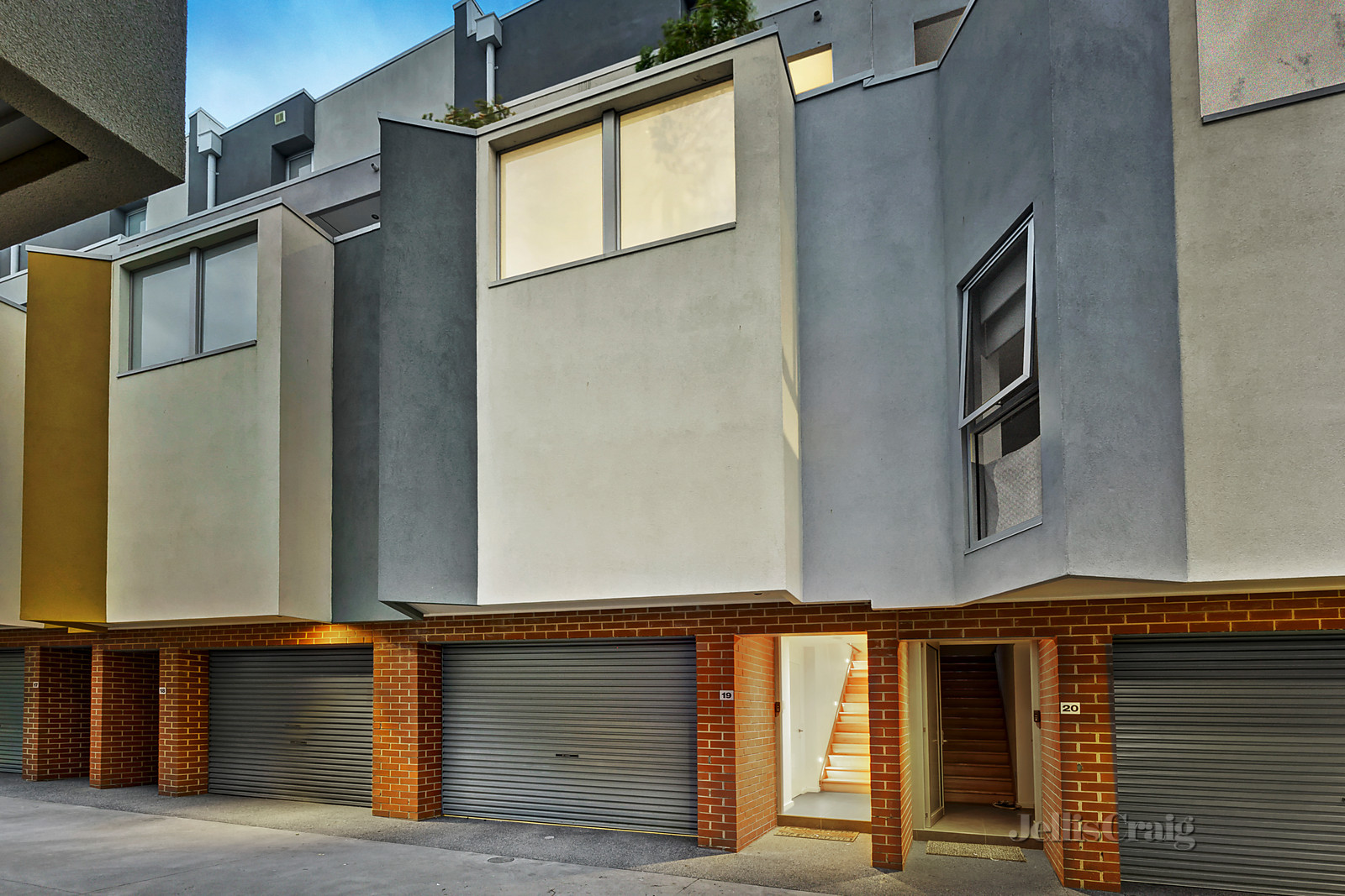 19/184 Noone Street, Clifton Hill
- Print Image 1