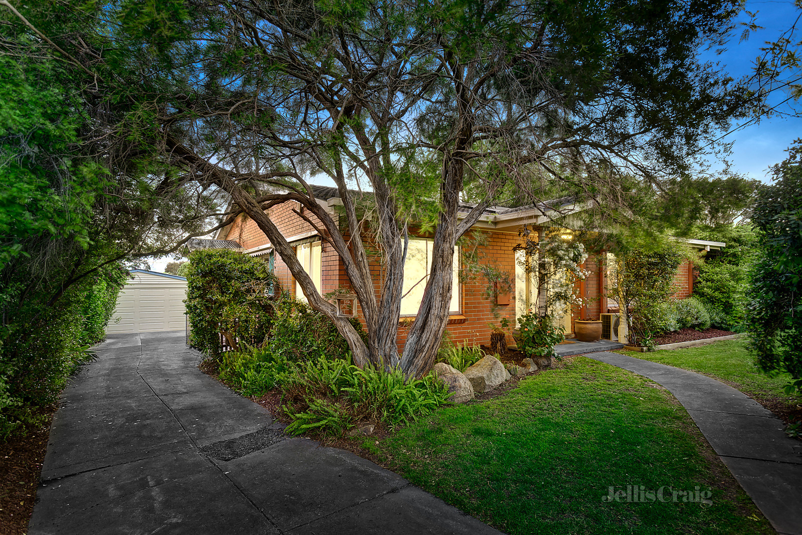 2 Abelia Street, Forest Hill - Print Image 1