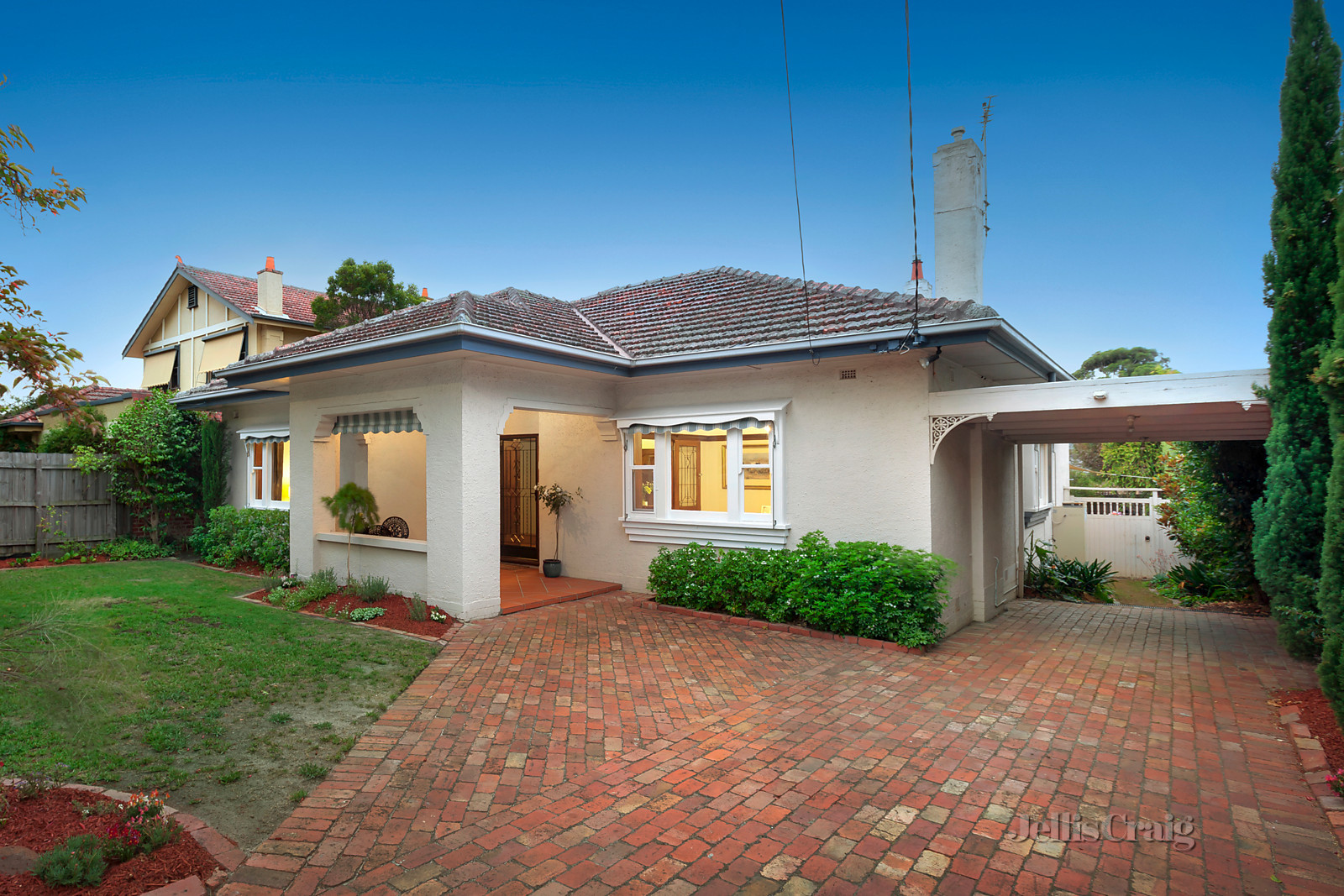 2 Oak Grove, Malvern East - Print Image 1