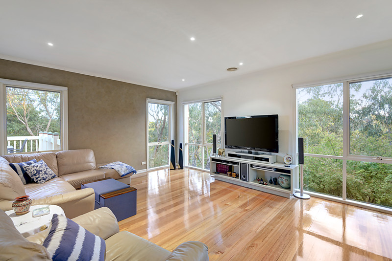 20 Galtymore Close, Warranwood
- Print Image 1