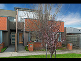 2/186a Derby Street