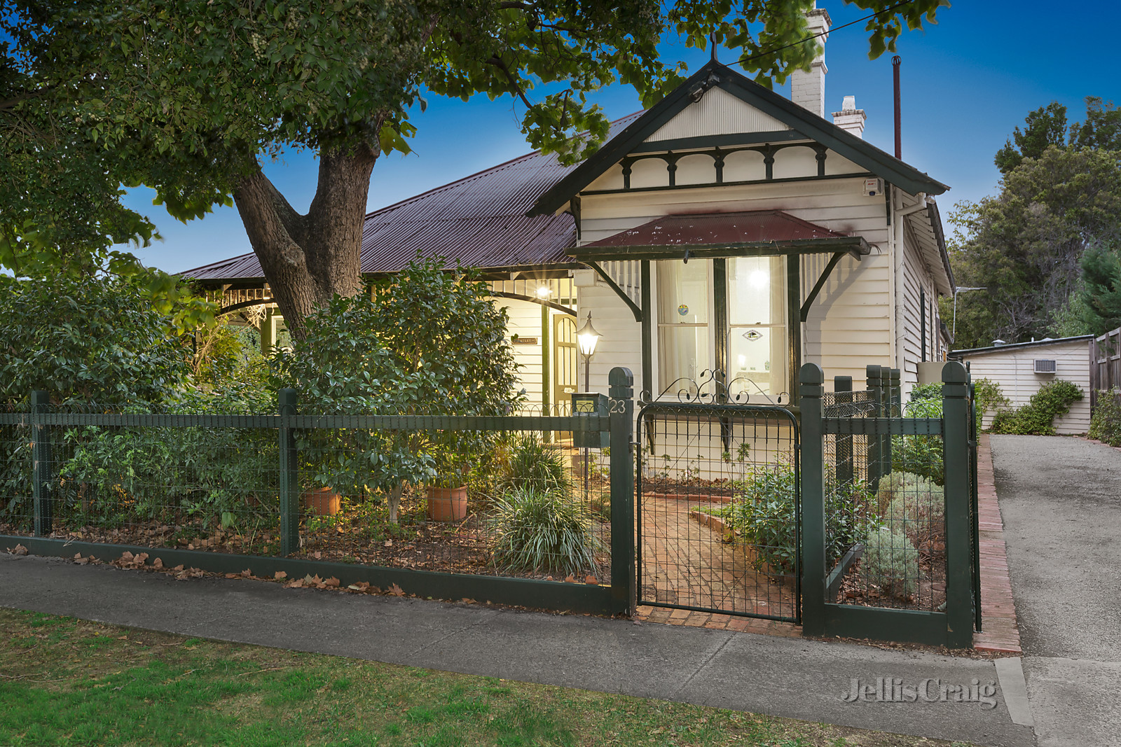 23 Durham Road, Surrey Hills - Print Image 1