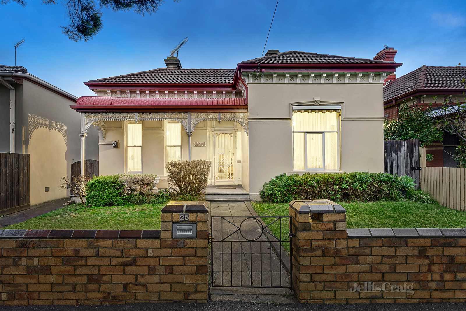 25 Llaneast Street, Armadale
- Print Image 1