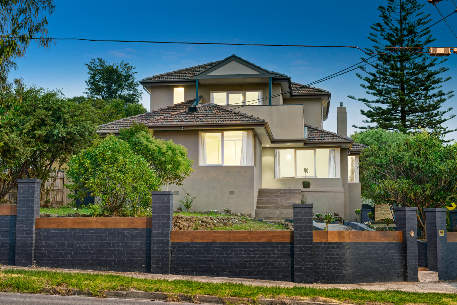 270 Waverley Road, Mount Waverley - Print Image 1