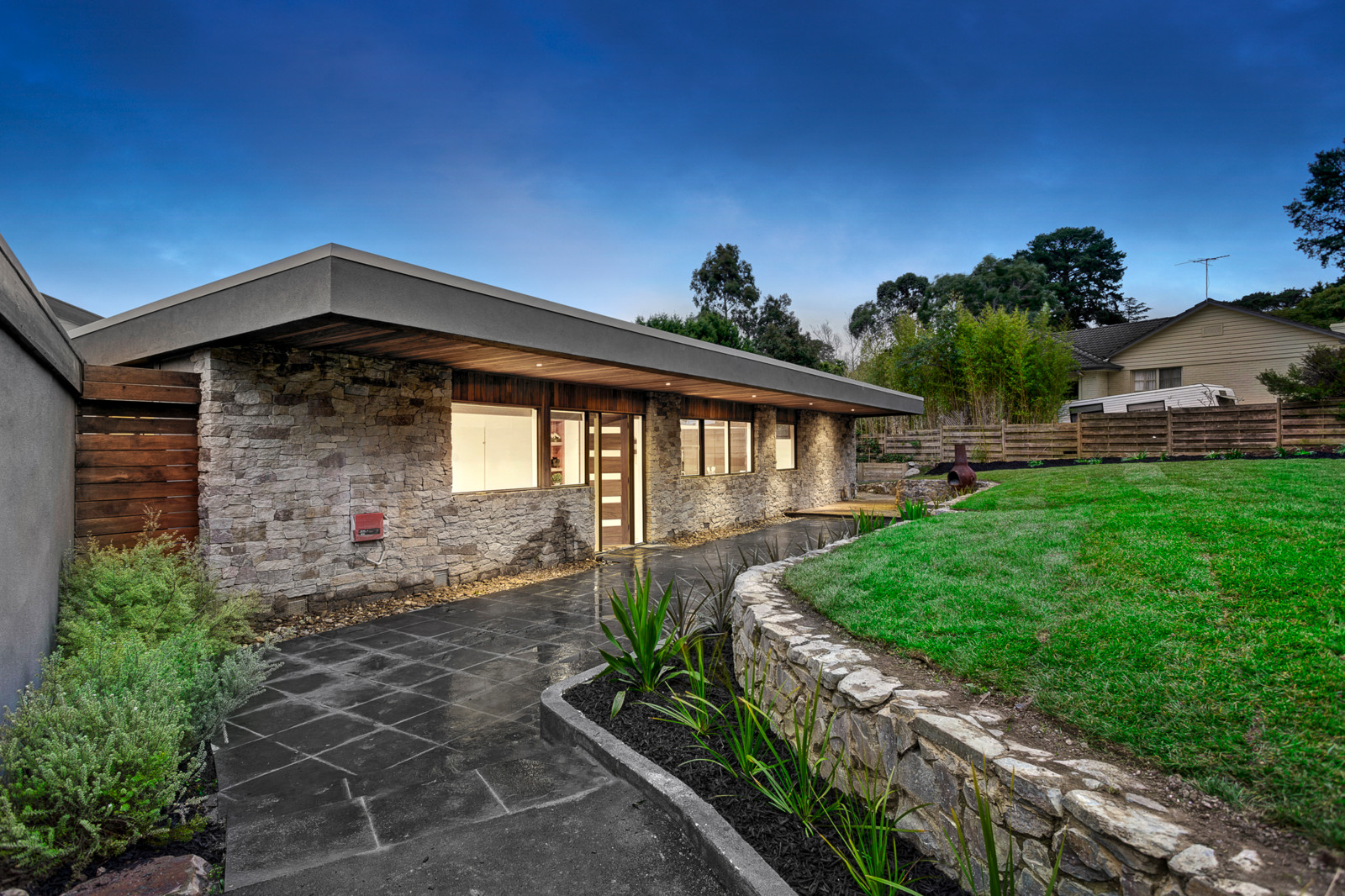 29 Dalry Avenue, Park Orchards
- Print Image 1