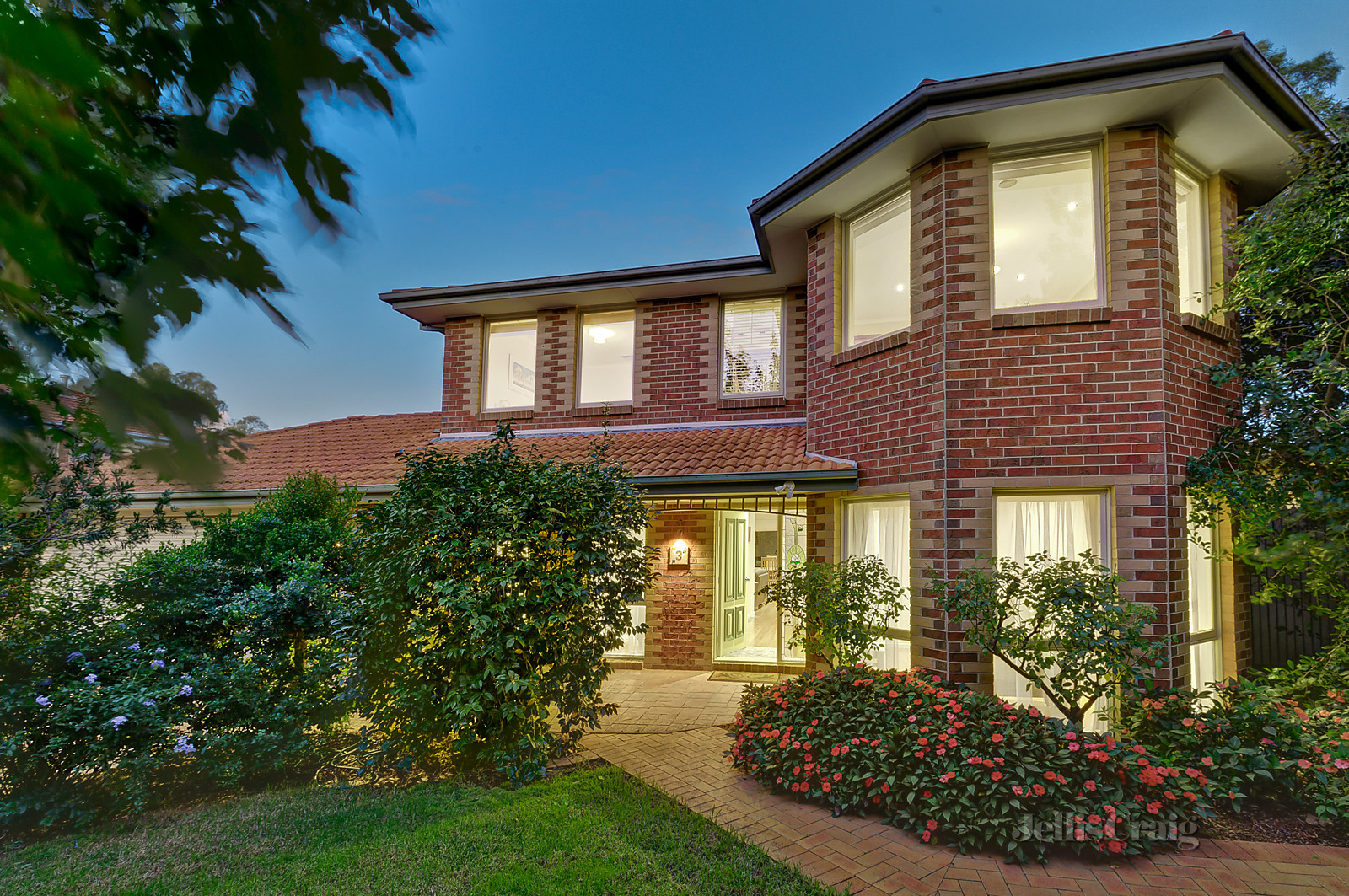 3 Ashcroft Grove, Blackburn South - Print Image 1