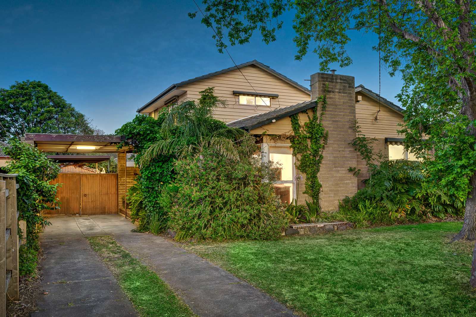 3 Barry Road, Burwood East
- Print Image 1