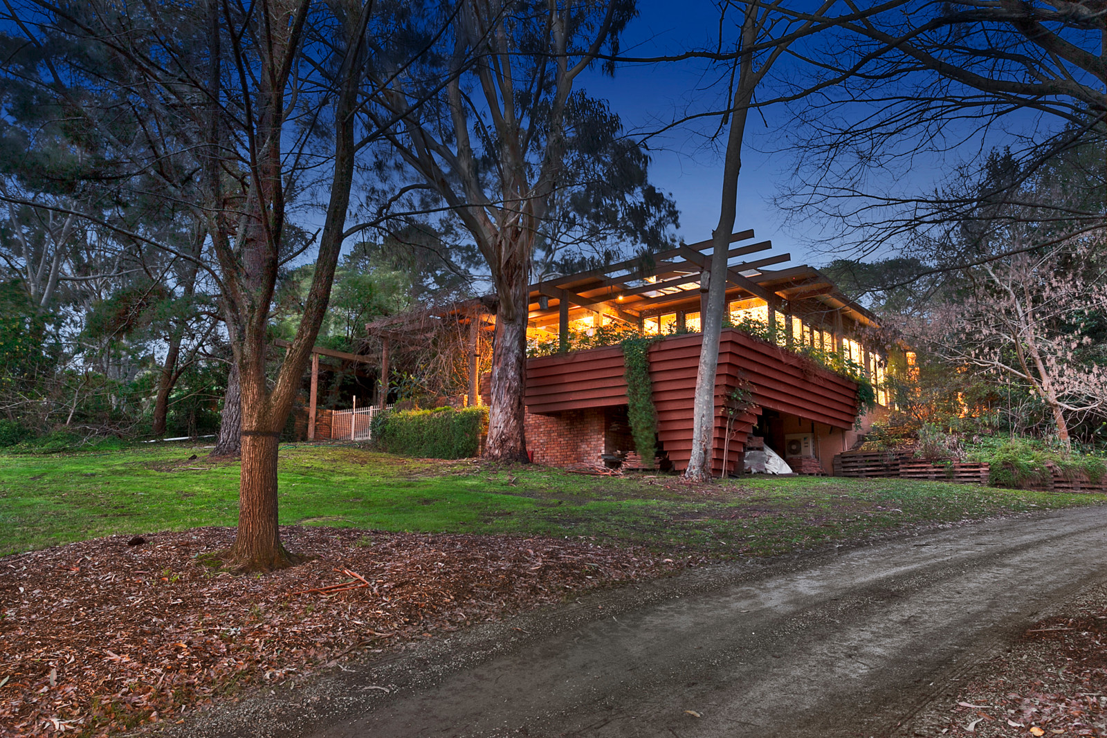 31 Beckett Road, Donvale
- Print Image 1