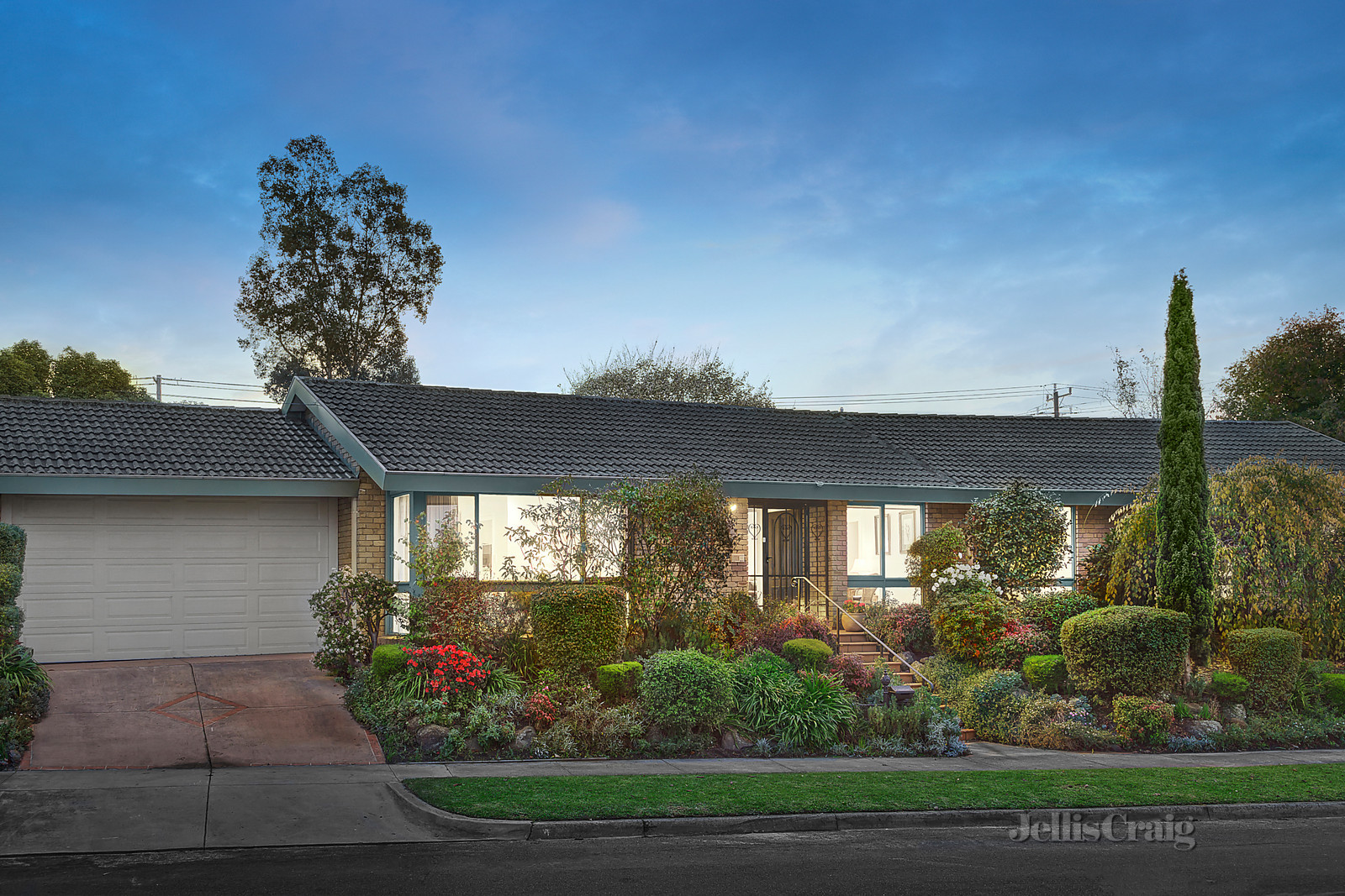 31 Sassafras Drive, Templestowe Lower
- Print Image 1