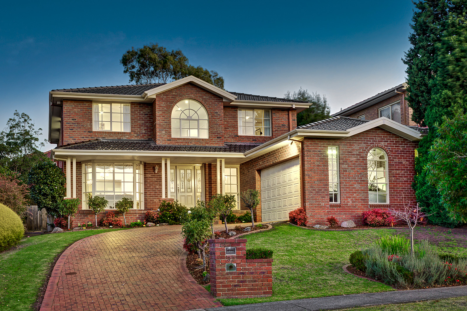 32 Roswell Street, Glen Waverley
- Print Image 1
