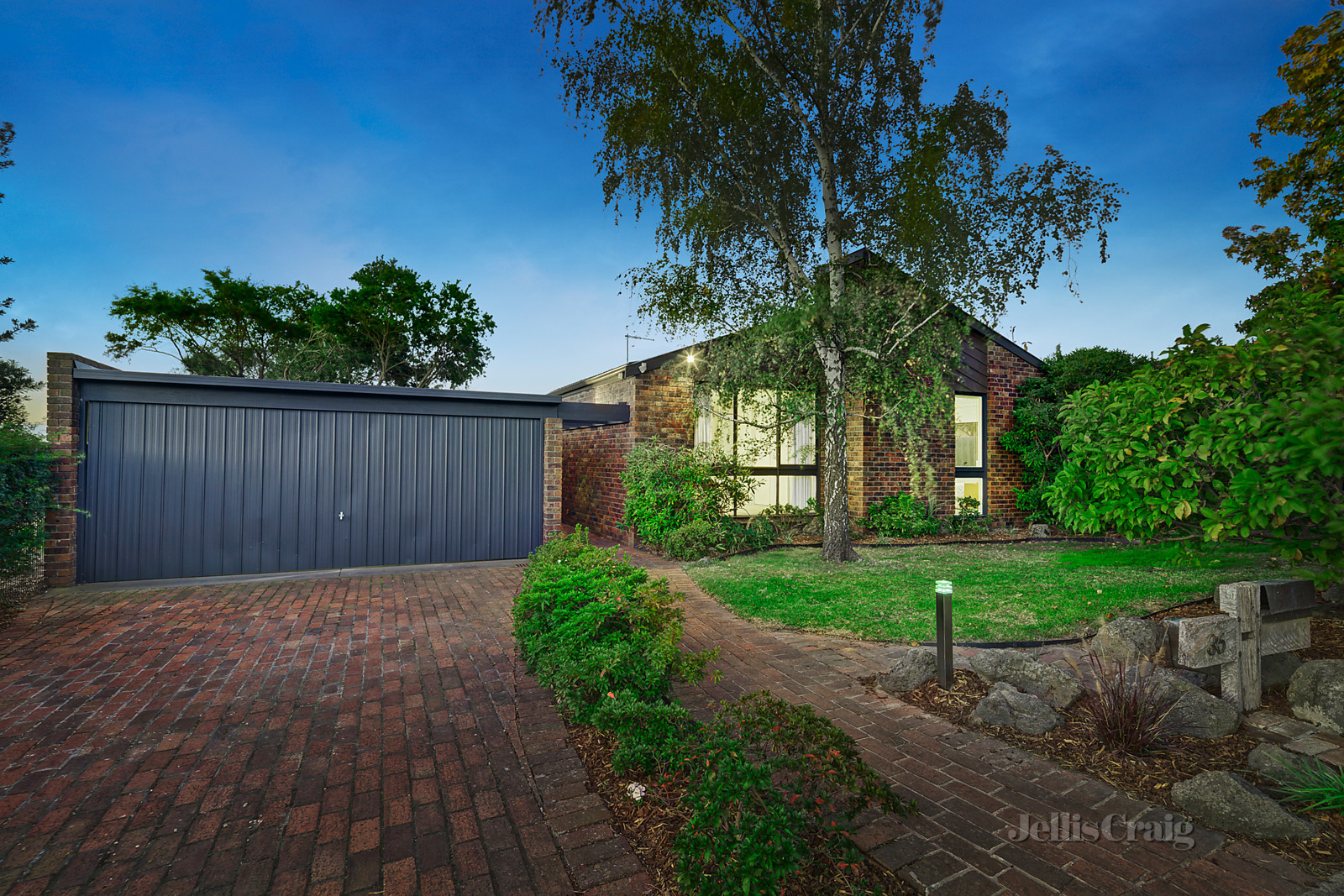 35 Melissa Street, Donvale - Print Image 1