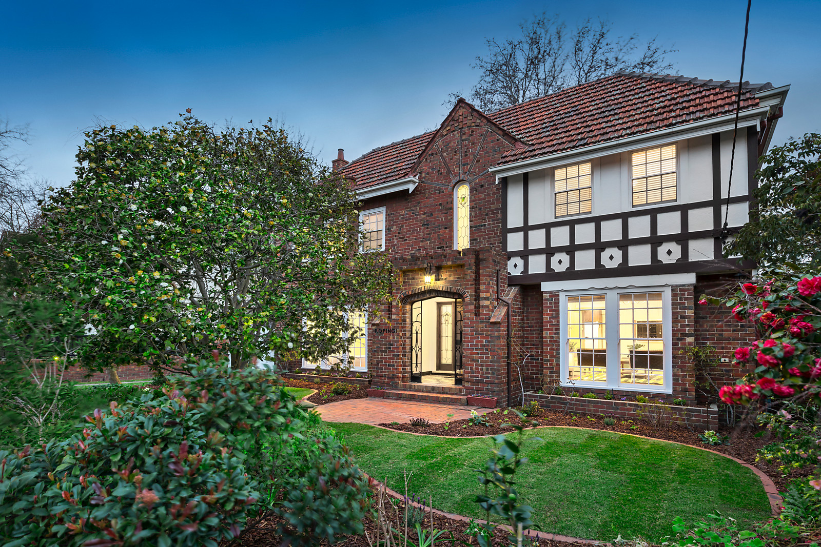 363 Alma Road, Caulfield North
- Print Image 1