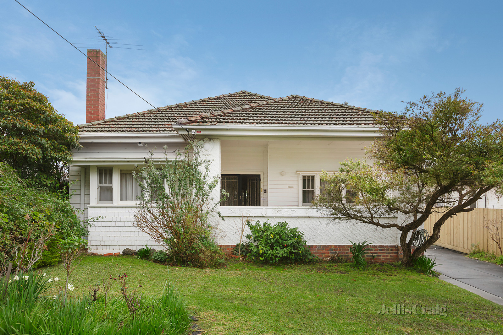 40 Grovedale Road, Surrey Hills
- Print Image 1