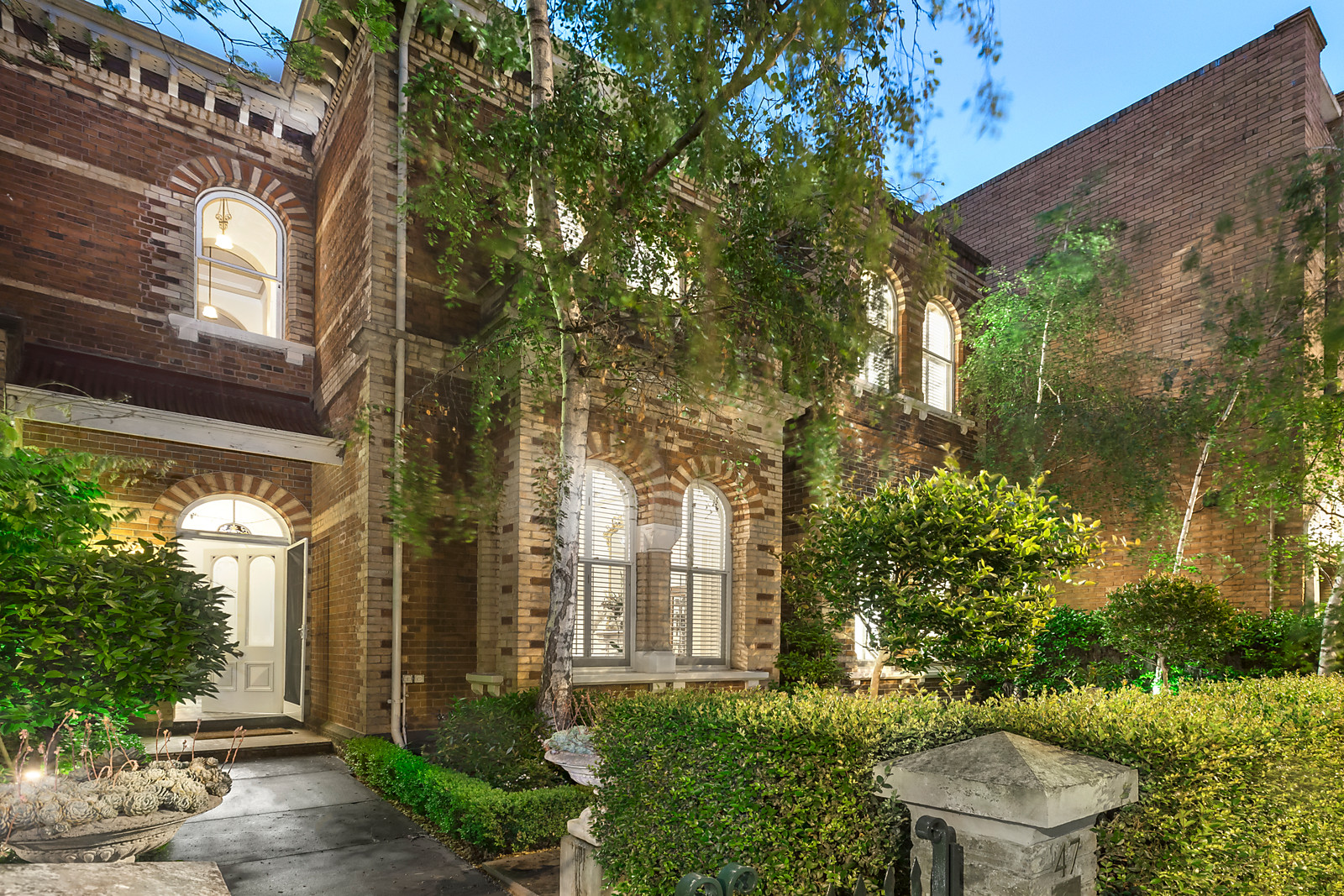 47 Powlett Street, East Melbourne
- Print Image 1
