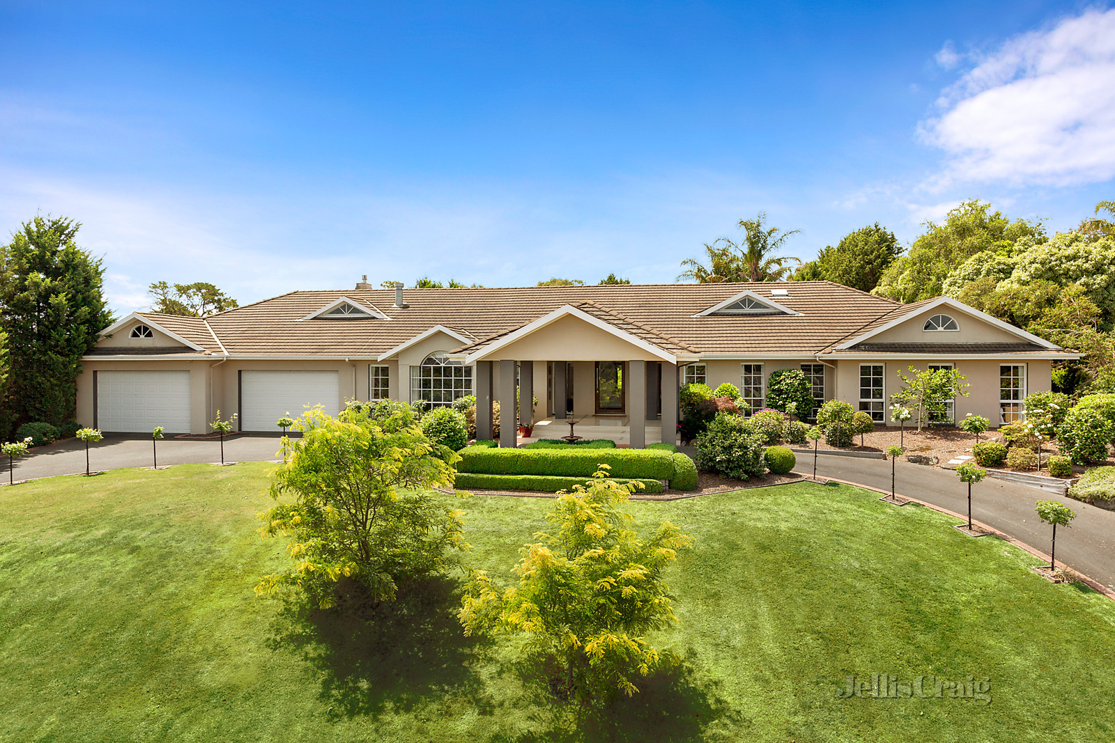 5 Fadaro Crescent, Warrandyte South
- Print Image 1
