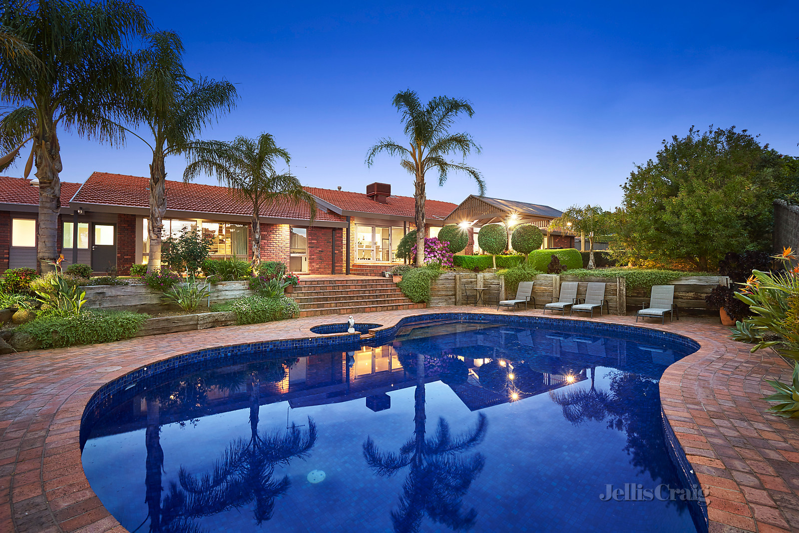 5 Monckton Road, Templestowe
- Print Image 1