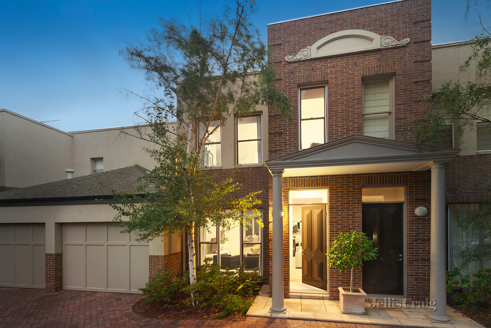 5/24 Mercer Road, Armadale
- Print Image 1