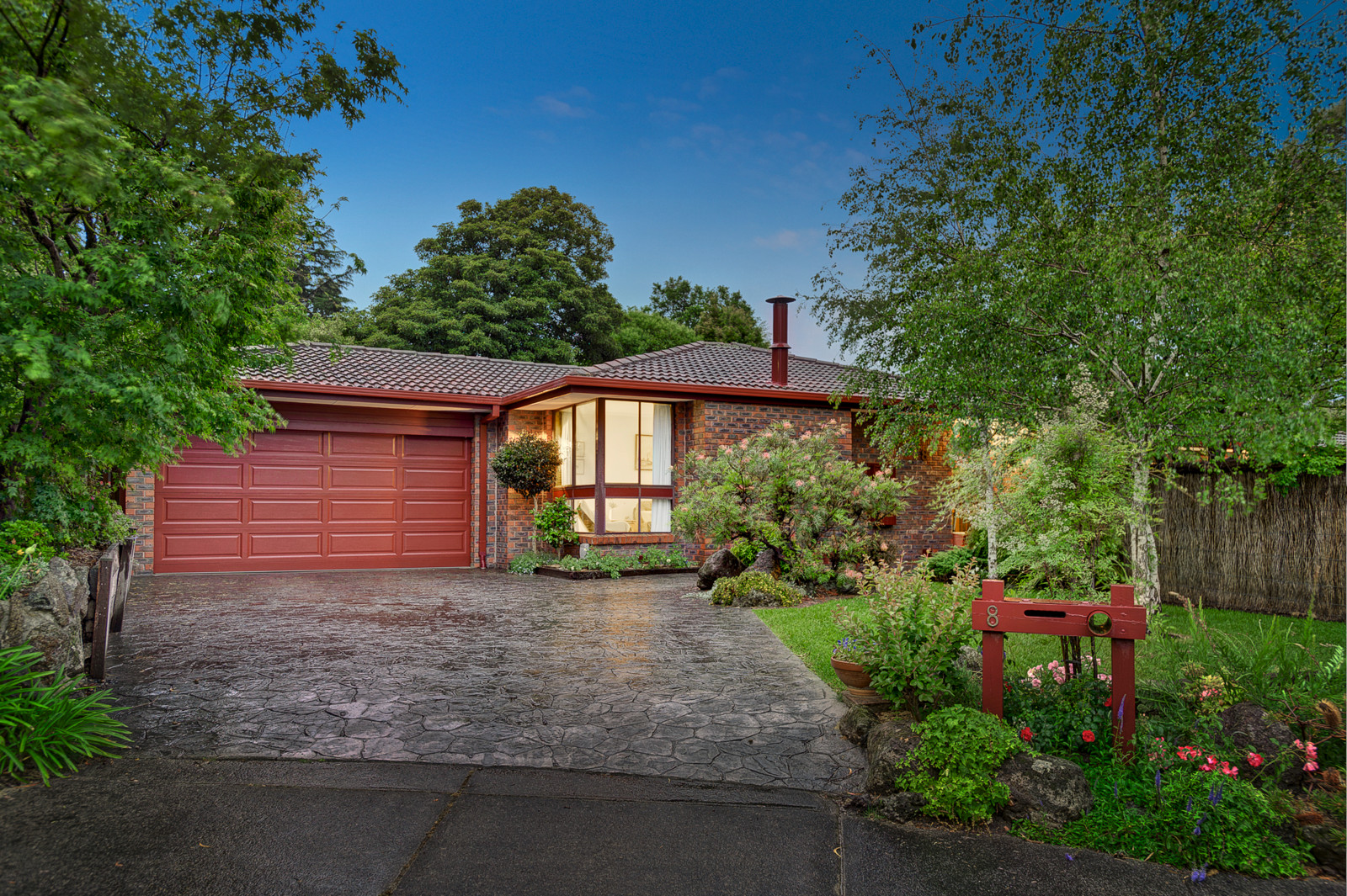 8 Headline Court, Heathmont
- Print Image 1