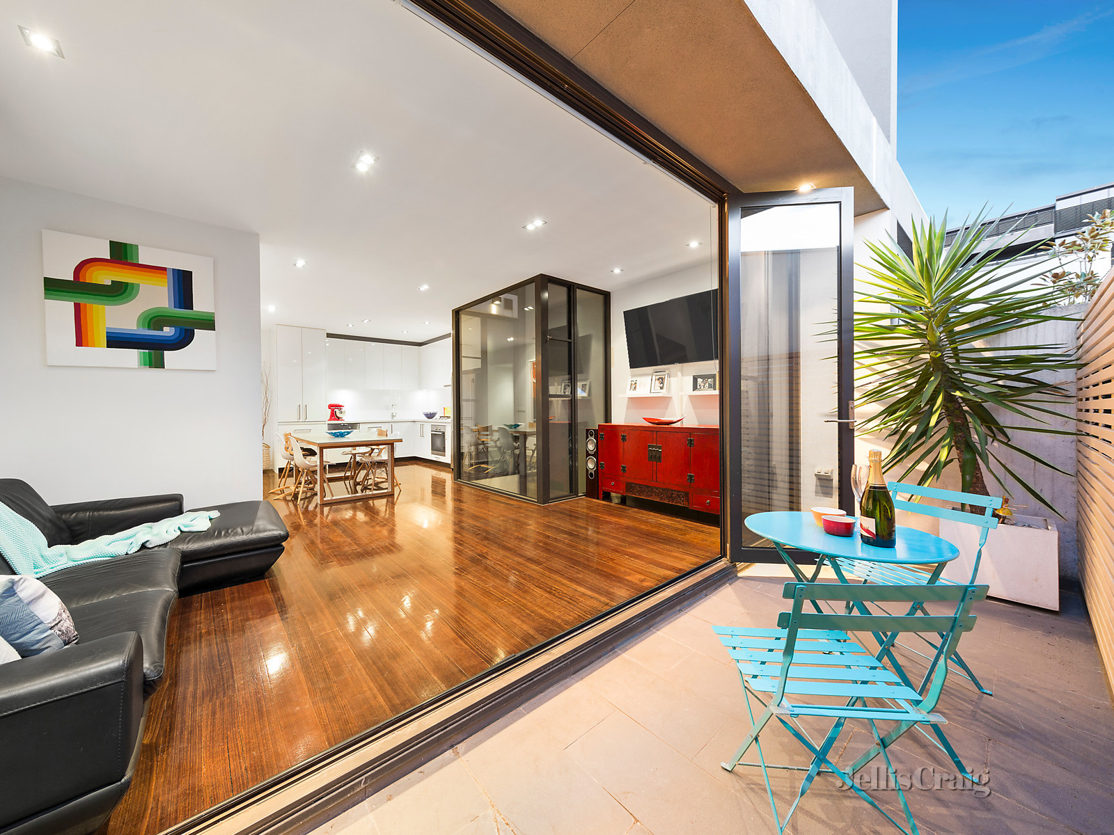9 Little Wellington Street, Collingwood - Print Image 1