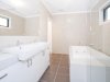 https://images.listonce.com.au/custom/l/listings/1-grant-street-newtown-vic-3220/198/00473198_img_08.jpg?VXnuDjlTWn4