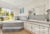https://images.listonce.com.au/custom/l/listings/10-lake-bunga-beach-road-lakes-entrance-vic-3909/513/01882513_img_10.jpg?_VctimFUQHE