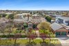 https://images.listonce.com.au/custom/l/listings/10-queens-road-newtown-vic-3220/040/01979040_img_01.jpg?7rAcfVG7hCI