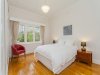 https://images.listonce.com.au/custom/l/listings/100-noble-street-newtown-vic-3220/471/00473471_img_11.jpg?xvsYWvuCyk8