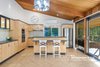 https://images.listonce.com.au/custom/l/listings/117-stirling-road-metung-vic-3904/674/01905674_img_08.jpg?CUR4sObj3L8