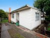 https://images.listonce.com.au/custom/l/listings/141-west-fyans-street-newtown-vic-3220/402/00473402_img_15.jpg?7vK7Am27_jI