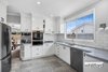 https://images.listonce.com.au/custom/l/listings/18-gladstone-street-hamlyn-heights-vic-3215/758/01950758_img_06.jpg?yOI24cCPrio