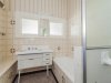 https://images.listonce.com.au/custom/l/listings/1a33-sharp-cnr-westcott-plc-street-newtown-vic-3220/553/00473553_img_07.jpg?aNpsYXPyOWc