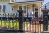 https://images.listonce.com.au/custom/l/listings/2-hermitage-road-newtown-vic-3220/210/01293210_img_01.jpg?lAkSRVK8kp4