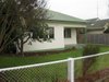 https://images.listonce.com.au/custom/l/listings/3-crooke-street-bairnsdale-vic-3875/067/00512067_img_05.jpg?j3ElJ1VNxss