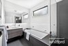 https://images.listonce.com.au/custom/l/listings/30-chester-street-newtown-vic-3220/719/01907719_img_10.jpg?XYwSkM-eoy4
