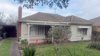 https://images.listonce.com.au/custom/l/listings/31-grant-street-newtown-vic-3220/011/01934011_img_01.jpg?KCleTwAl3zs