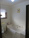 https://images.listonce.com.au/custom/l/listings/338-pearson-street-bairnsdale-vic-3875/811/00510811_img_08.jpg?qWcAhznm9MI