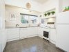 https://images.listonce.com.au/custom/l/listings/5-herne-street-manifold-heights-vic-3218/331/00473331_img_10.jpg?Rd4SQ7fDYdM