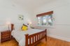 https://images.listonce.com.au/custom/l/listings/50-bond-street-newtown-vic-3220/631/00164631_img_09.jpg?ZkAn28JHWIk