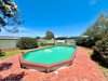 https://images.listonce.com.au/custom/l/listings/6-8-langer-drive-st-albans-park-vic-3219/968/01820968_img_14.jpg?X6T5FnJDrPY