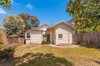 https://images.listonce.com.au/custom/l/listings/6-austin-street-newtown-vic-3220/006/00139006_img_11.jpg?X_WVx_4B23s