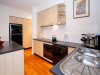 https://images.listonce.com.au/custom/l/listings/7-admiral-place-geelong-vic-3220/220/00473220_img_05.jpg?ocTvZhdiS0U